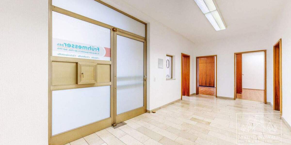 Gewerbeobjekt Pirmasens Innenstadt - 6 Zimmer, 275 m&sup2;, 2.500&euro; | Angebot:23733652