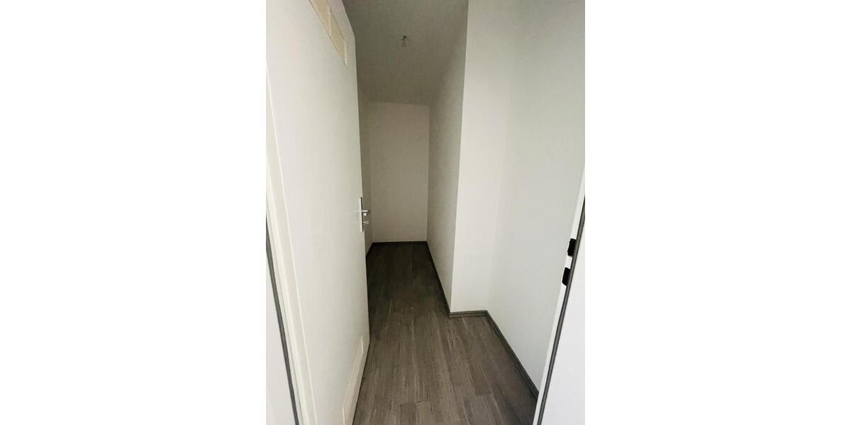Etagenwohnung Neustadt an der Weinstraße - 2 Zimmer, 76 m&sup2;, 859&euro; | Angebot:25267366