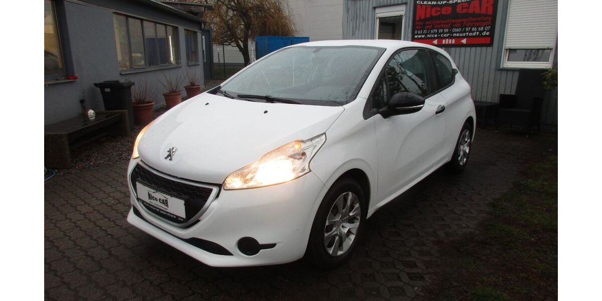 Peugeot 208 113.000 km 3.899 &euro; Neustadt an der Weinstrasse 67433
