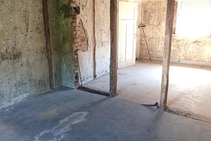 ObjNr:19689 - Haus im Rohbauzustand in giuter Lage von Hauenstein 3 zimmer