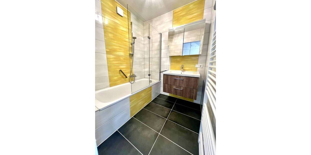 Etagenwohnung Kaiserslautern Innenstadt - 4 Zimmer, 84 m&sup2;, 198.000&euro; | Angebot:26017535