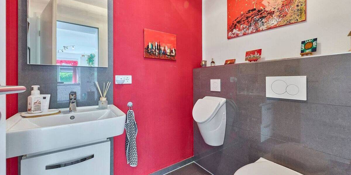 Einfamilienhaus Kaiserslautern Innenstadt - 6 Zimmer, 223 m&sup2;, 645.000&euro; | Angebot:26695322