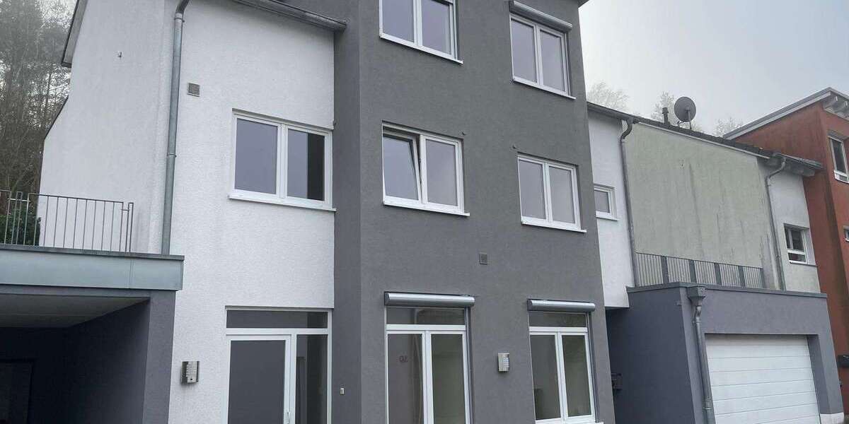 Haus zum Mieten in Kaiserslautern 2.875 € 273 m² 5 zimmer