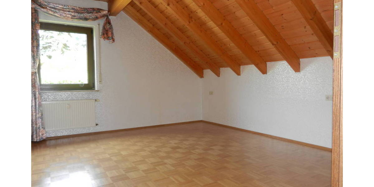 Etagenwohnung Lambsborn - 3 Zimmer, 83 m&sup2;, 550&euro; | Angebot:25969875