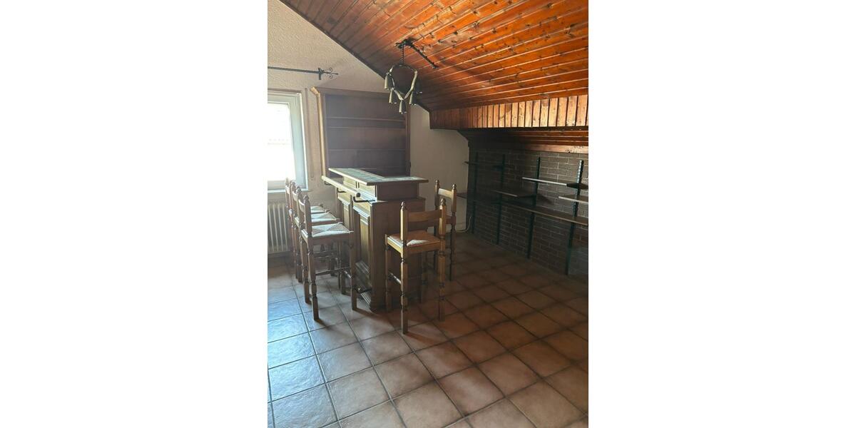 Erdgeschoßwohnung Mehlbach - 4 Zimmer, 161 m&sup2;, 1.300&euro; | Angebot:26300464