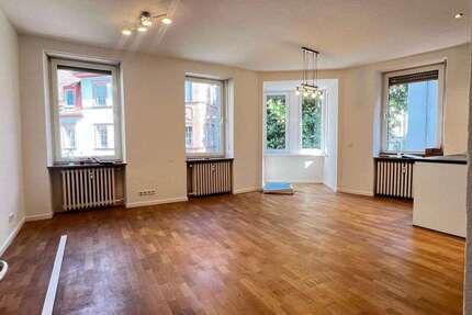 Wohnung zum Mieten in Kaiserslautern 1.200 € 120 m² 4 zimmer