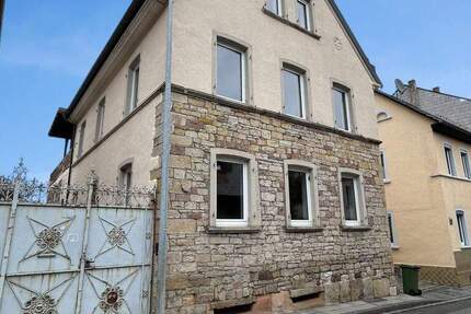 Haus Wattenheim - 5 Zimmer, 196 m&sup2;, 359.000&euro; | Angebot:25741205