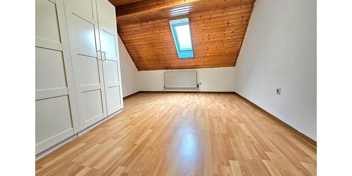Etagenwohnung Landstuhl - 4 Zimmer, 120 m&sup2;, 890&euro; | Angebot:24780661