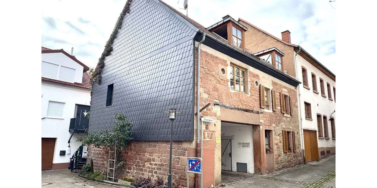 Einfamilienhaus Otterberg - 9 Zimmer, 238 m&sup2;, 298.000&euro; | Angebot:26790186