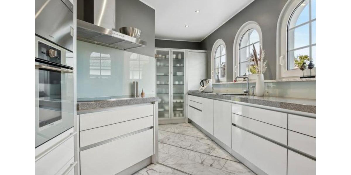 Villa Queidersbach - 12 Zimmer, 350 m&sup2;, 869.000&euro; | Angebot:26838502