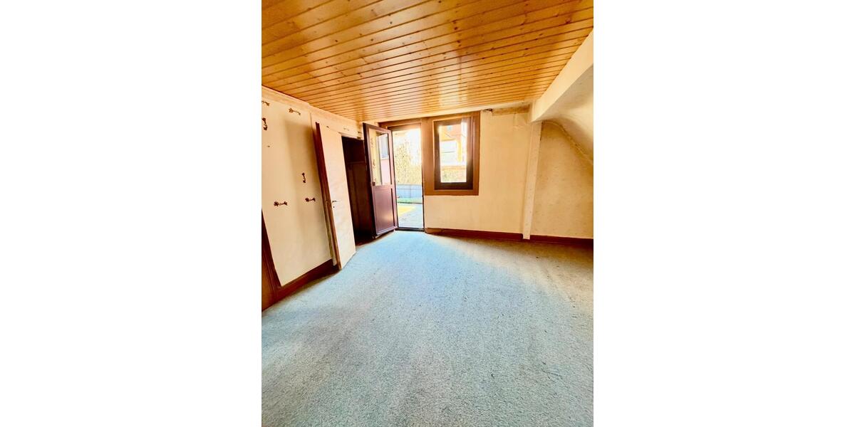 Einfamilienhaus Hauenstein - 7 Zimmer, 190 m&sup2;, 130.000&euro; | Angebot:26826227