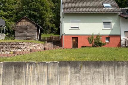 Haus Kaiserslautern Einsiedlerhof - 3.5 Zimmer, 100 m&sup2;, 230.000&euro; | Angebot:26700223