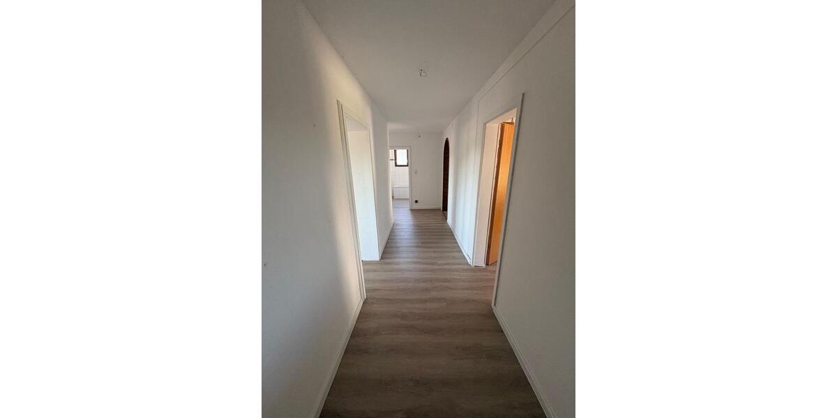 Etagenwohnung Kirchheimbolanden - 4 Zimmer, 110 m&sup2;, 1.100&euro; | Angebot:26705958
