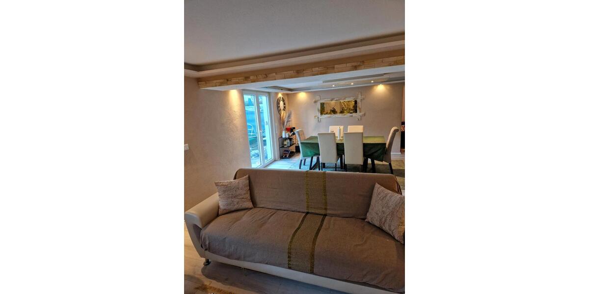 Einfamilienhaus Kaiserslautern Bahnheim - 2 Zimmer, 90 m&sup2;, 1.200&euro; | Angebot:26249148