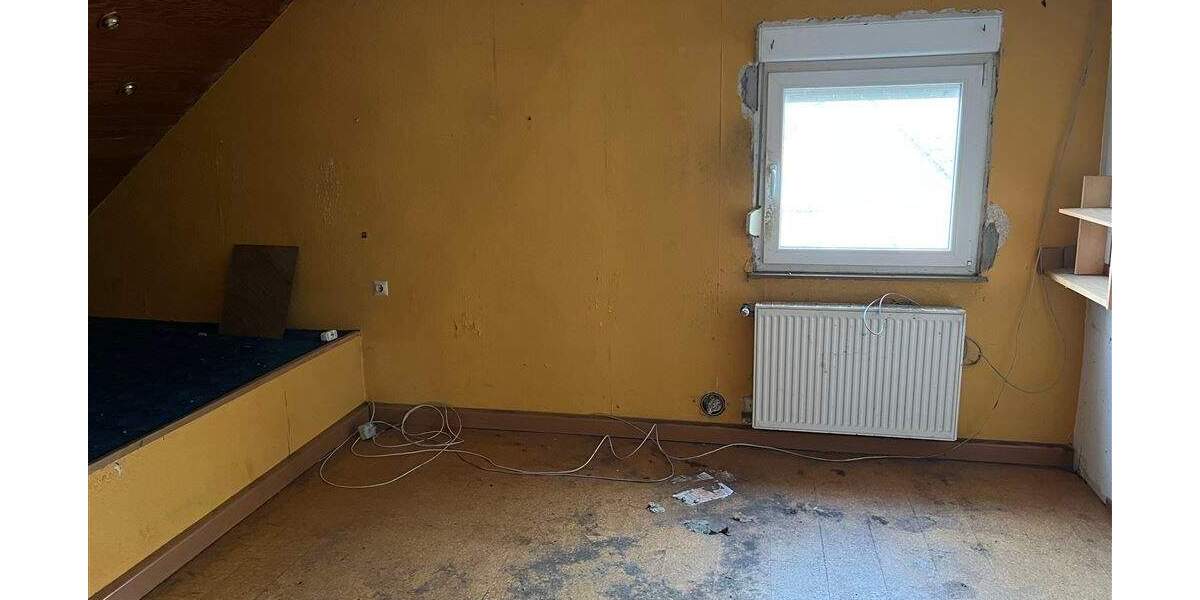 Mehrfamilienhaus, Wohnhaus Kaiserslautern Innenstadt - 5 Zimmer, 120 m&sup2;, 125.000&euro; | Angebot:25666143