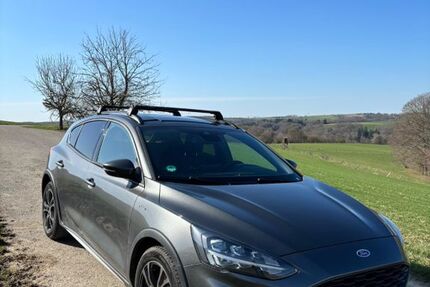 Ford Focus 71.000 km 12.799 &euro; Winterbach 66484