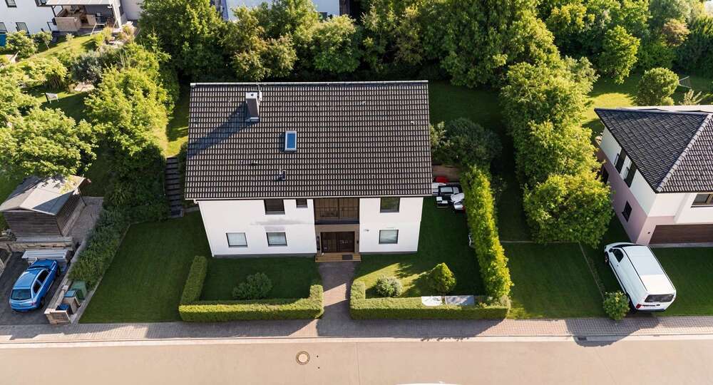 Haus zum Kaufen in Winnweiler 369.000 € 238 m² 12 zimmer