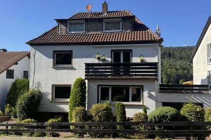 Haus zum Kaufen in Waldfischbach-Burgalben 259.000 € 230 m² 9 zimmer