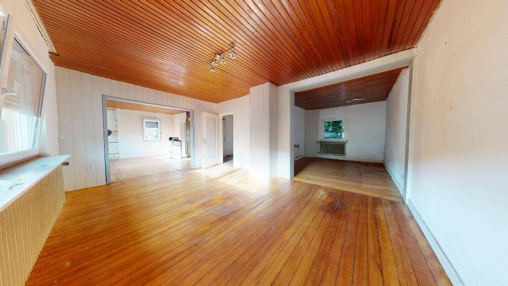 Mehrfamilienhaus, Wohnhaus Waldfischbach - 7 Zimmer, 130 m&sup2;, 119.000&euro; | Angebot:25998505