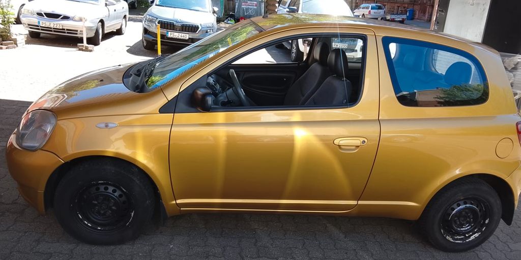 Toyota Yaris 137.000 km 1.700 &euro; Pirmasens 66954