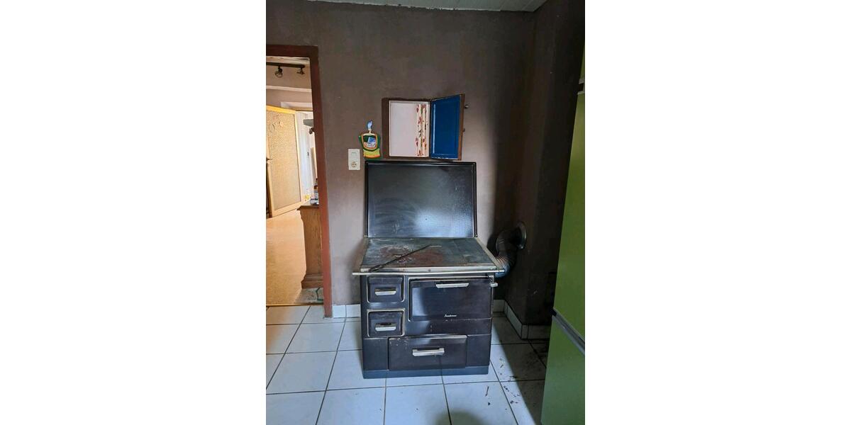 Doppelhaushälfte Gaugrehweiler - 10 Zimmer, 240 m&sup2;, 149.000&euro; | Angebot:25299404