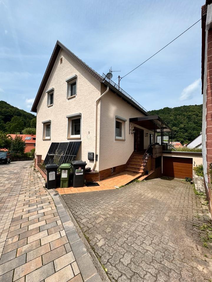 Charmantes, modernisiertes Einfamilienhaus zu verkaufen **VHB**