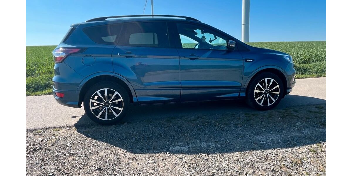 Ford Kuga 65.500 km 13.600 &euro; Queidersbach 66851