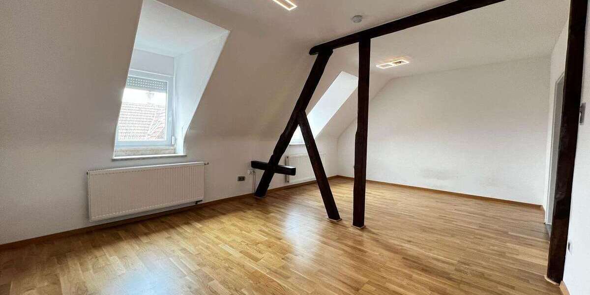 Etagenwohnung Kaiserslautern Betzenberg - 4 Zimmer, 107 m&sup2;, 1.050&euro; | Angebot:27006123