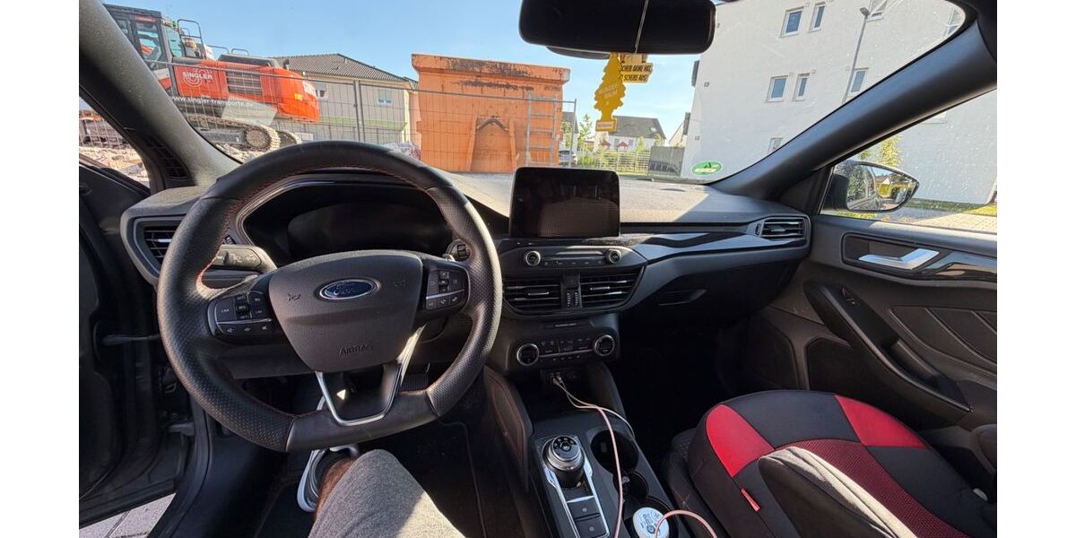 Ford Focus 128.000 km 14.500 &euro; Kaiserslautern 67656