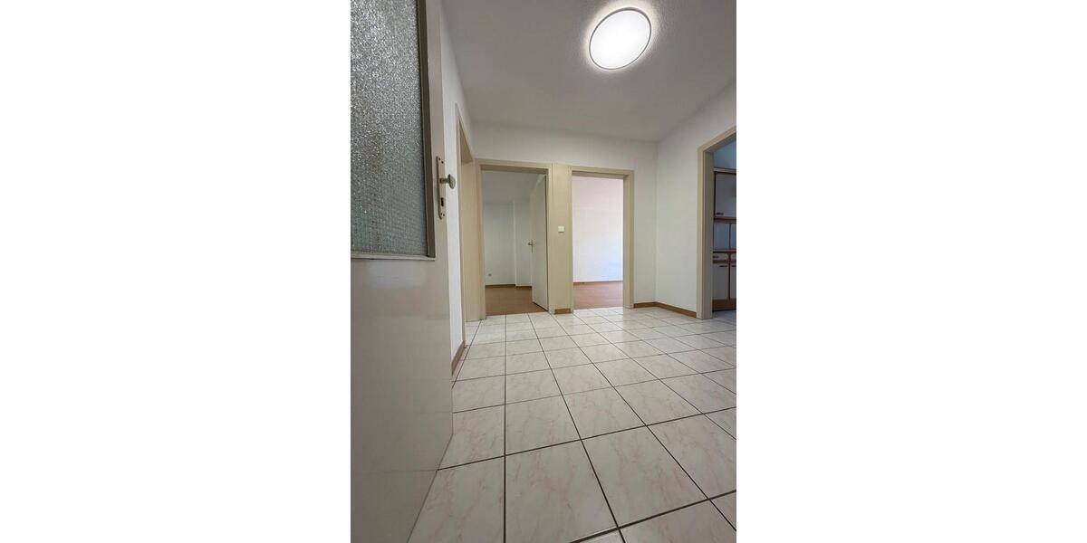 Erdgeschoßwohnung Kaiserslautern Bahnheim - 3 Zimmer, 75 m&sup2;, 750&euro; | Angebot:26164836