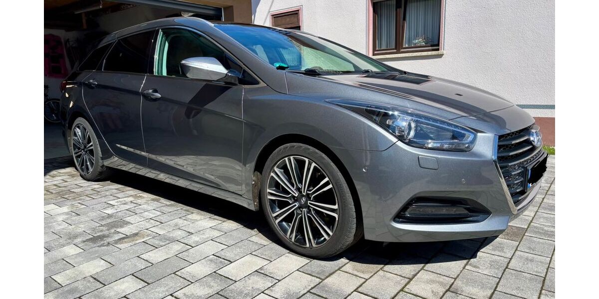 Hyundai i40 149.273 km 9.700 &euro; Rosenkopf 66894
