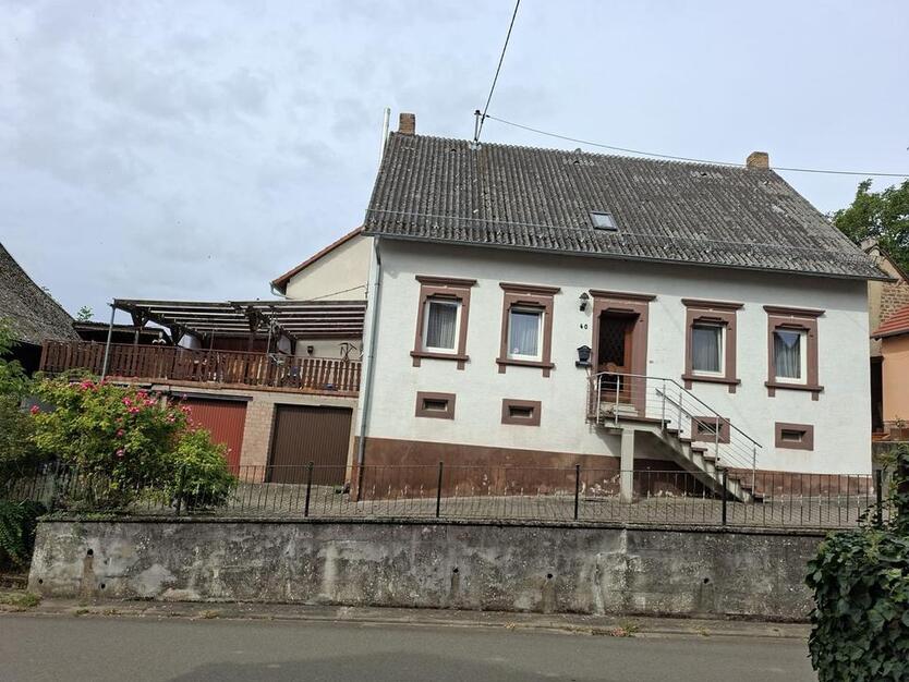 Bauernhaus mit Scheune zimmer