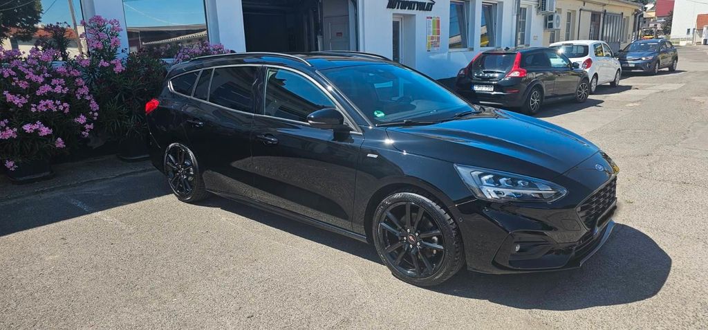 Ford Focus 114.000 km 12.950 &euro; Kaiserslautern/Erfenbach 67659