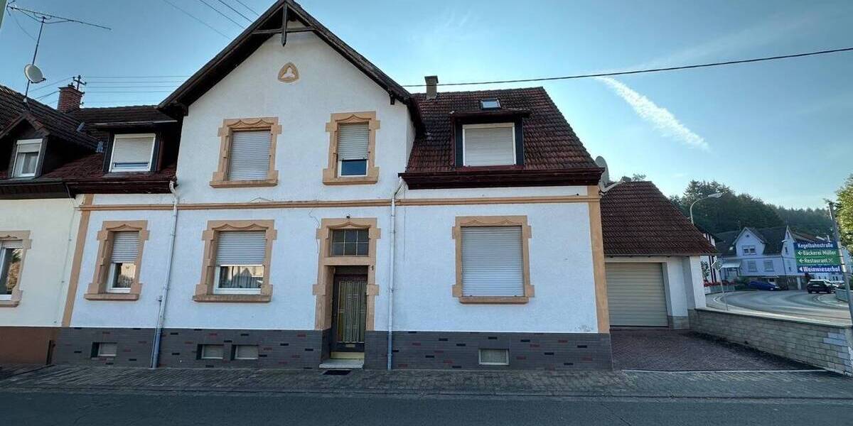 Mehrfamilienhaus, Wohnhaus Reipoltskirchen - 1 Zimmer, 198 m&sup2;, 129.000&euro; | Angebot:25683684