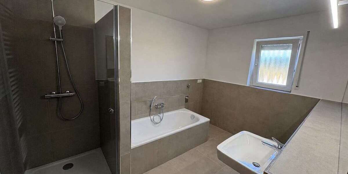 Etagenwohnung Mackenbach - 5 Zimmer, 124 m&sup2;, 279.000&euro; | Angebot:27305203