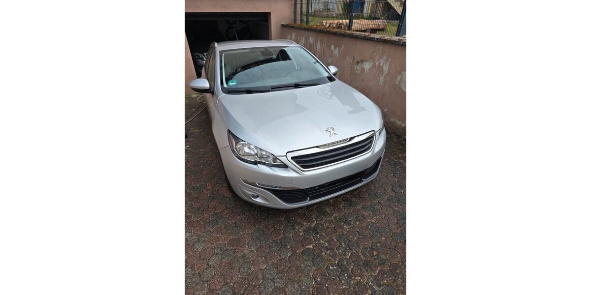 Peugeot 308 193.000 km 5.300 &euro; Pirmasens 66954