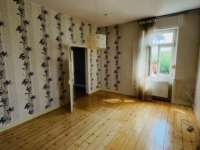 Mehrfamilienhaus, Wohnhaus Kirchheimbolanden - 6 Zimmer, 175 m&sup2;, 275.000&euro; | Angebot:25727114