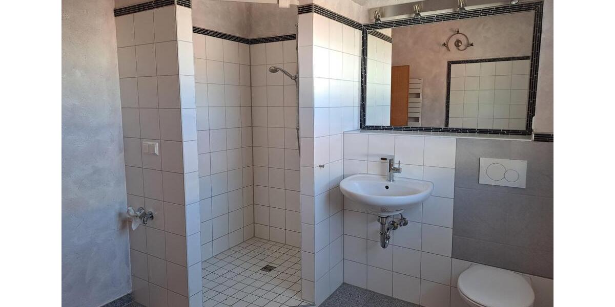 Reihenhaus Kaiserslautern Bahnheim - 4 Zimmer, 110 m&sup2;, 1.580&euro; | Angebot:26512343