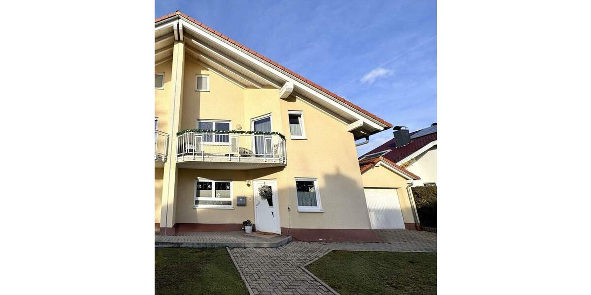 KL-Siegelbach: Geräumige Doppelhaushälfte mit Garage und Pkw-Stellplatz 6 zimmer