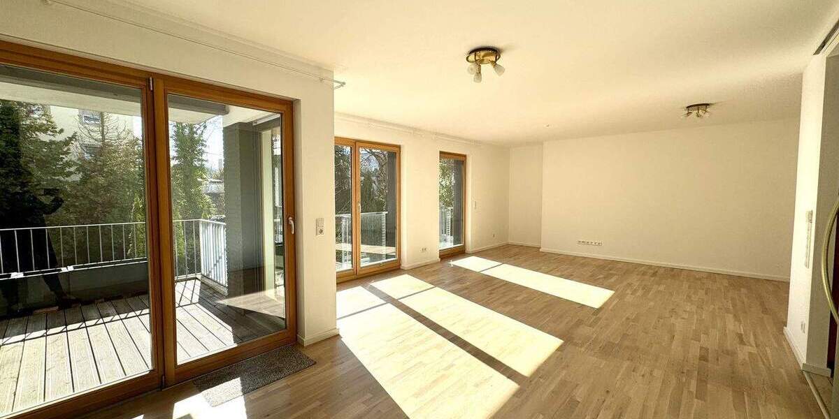 Etagenwohnung Kaiserslautern Innenstadt - 3 Zimmer, 107 m&sup2;, 1.150&euro; | Angebot:25691249