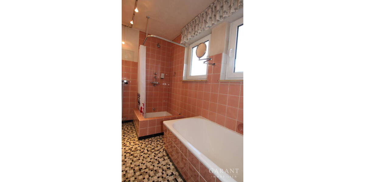 Doppelhaushälfte Kaiserslautern Innenstadt - 4 Zimmer, 105 m&sup2;, 180.000&euro; | Angebot:26174973