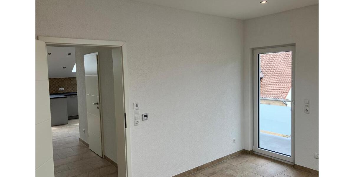 Dachgeschoßwohnung Rockenhausen - 3 Zimmer, 65 m&sup2;, 830&euro; | Angebot:26660709