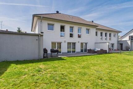 Haus Rodenbach - 5 Zimmer, 287 m&sup2;, 670.000&euro; | Angebot:26786238