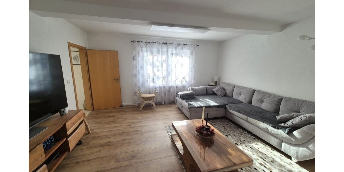 Großzügiges Wohnen für zwei Generationen: Poolbereich mit Poolbar & barrierefreiem EG - Zweifamilienhaus Katzweiler | Angebot:24408767