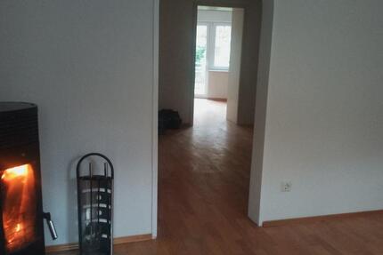 Haus Höringen - 5 Zimmer, 110 m&sup2;, 850&euro; | Angebot:25106942