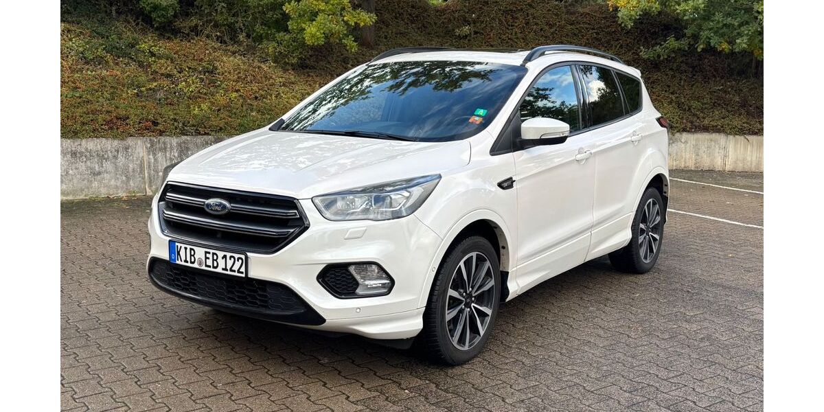 Ford Kuga 145.500 km 18.730 € Eisenberg 67304