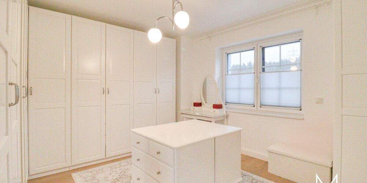 Einfamilienhaus Kaiserslautern Innenstadt - 7 Zimmer, 294 m&sup2;, 999.000&euro; | Angebot:25798454