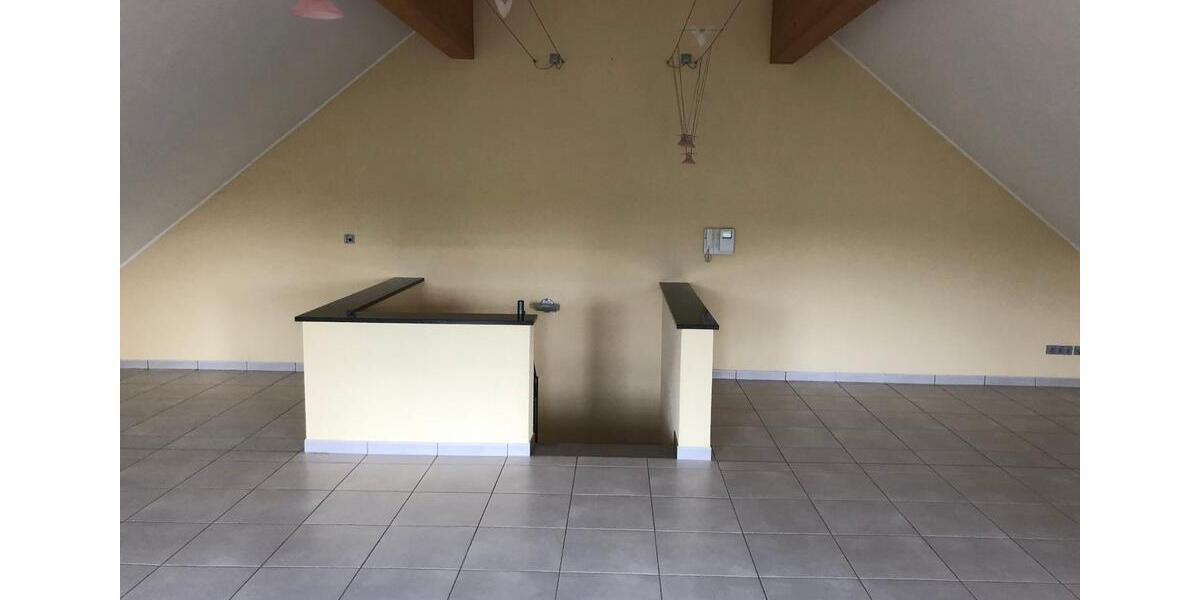 Doppelhaushälfte Mehlingen - 7 Zimmer, 280 m&sup2;, 2.300&euro; | Angebot:26544408