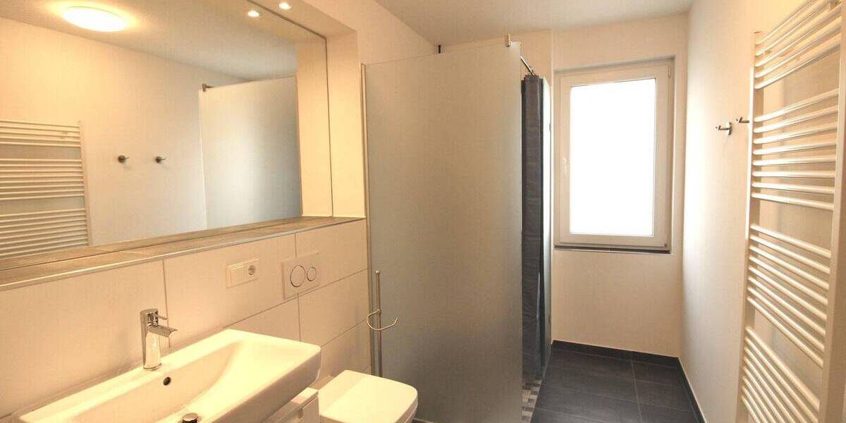 Etagenwohnung Kaiserslautern Innenstadt - 2 Zimmer, 70 m&sup2;, 945&euro; | Angebot:26219797