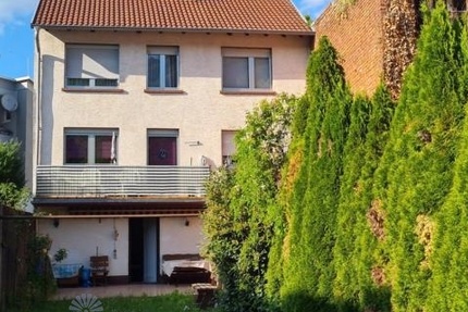 Liebevoll gepflegtes Einfamilienhaus in zentraler und doch ruhiger Wohnlage von Rodalben 6 zimmer